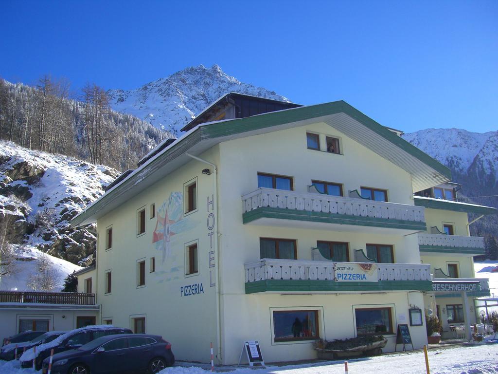 Reschnerhof Bed and Breakfast Reschen Exteriör bild