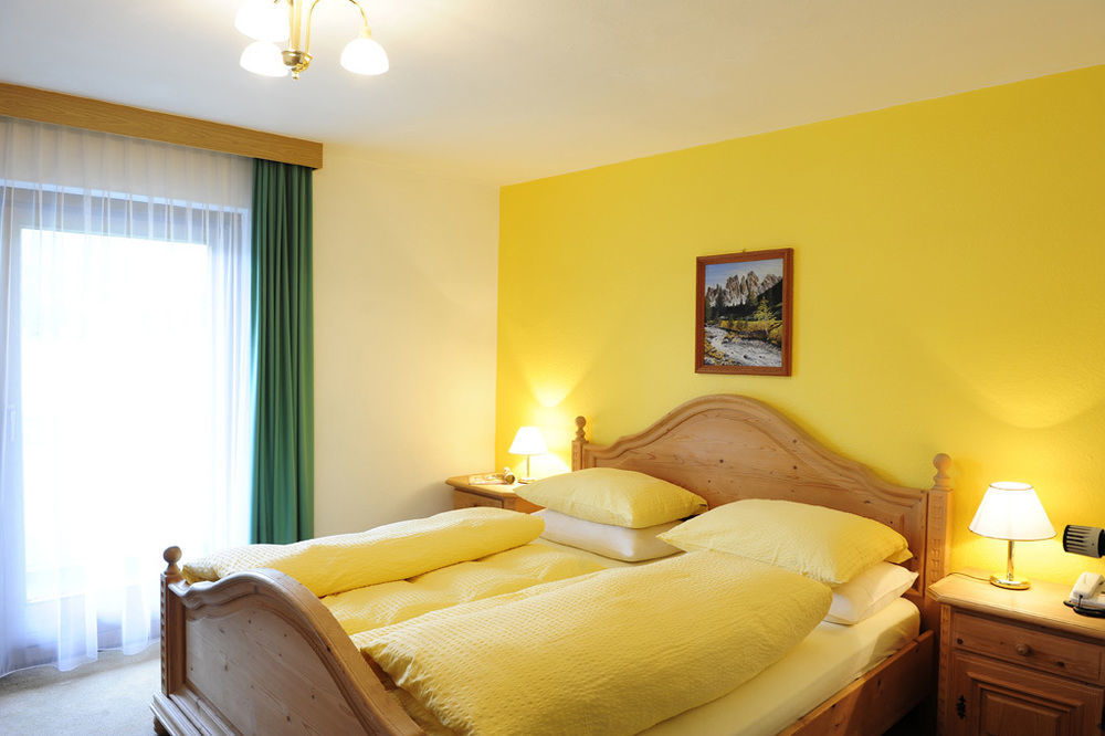 Reschnerhof Bed and Breakfast Reschen Exteriör bild