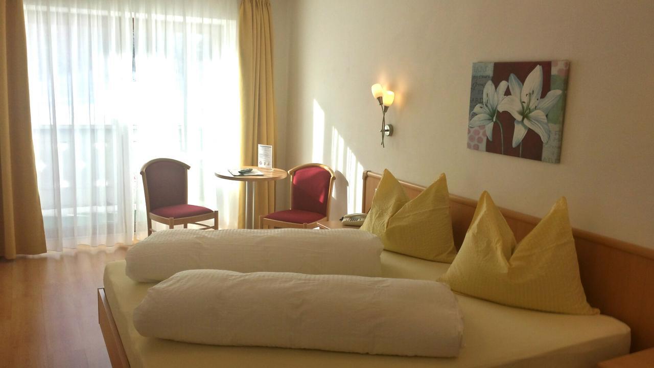 Reschnerhof Bed and Breakfast Reschen Exteriör bild